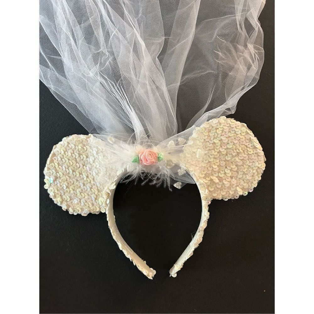 DISNEY Wedding Sequined Ears w/ Veil